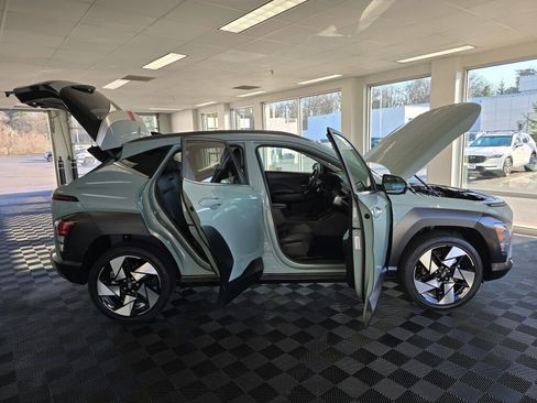 Used 2024 Hyundai Kona Limited image 18