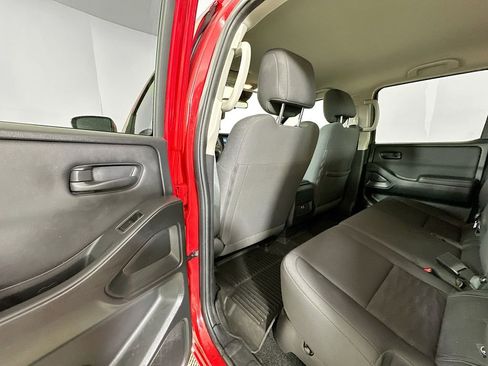 Used 2022 Nissan Frontier S w/ Technology Package RWD image 17