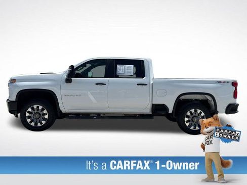 Used 2022 Chevrolet Silverado 2500 Custom AWD/4WD image 2