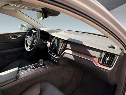 Certified 2025 Volvo V60 B5 Cross Country Plus image 26