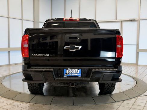 Used 2020 Chevrolet Colorado Z71 w/ Z71 Midnight Edition image 7