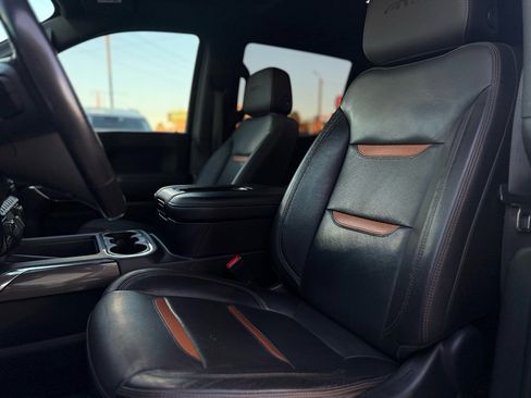 Used 2019 GMC Sierra 1500 AT4 w/ AT4 Premium Package image 10