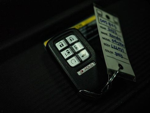 Used 2023 Honda Odyssey Elite image 25