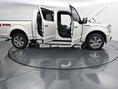 Used 2016 Ford F150 Platinum w/ Equipment Group 701A Luxury AWD/4WD image 36