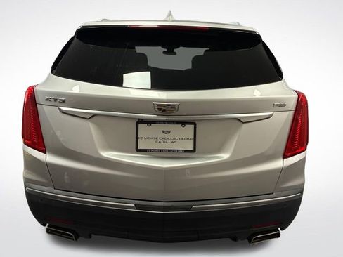 Used 2019 Cadillac XT5 Premium Luxury FWD image 4
