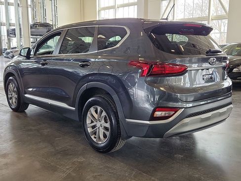 Used 2020 Hyundai Santa Fe SE image 7