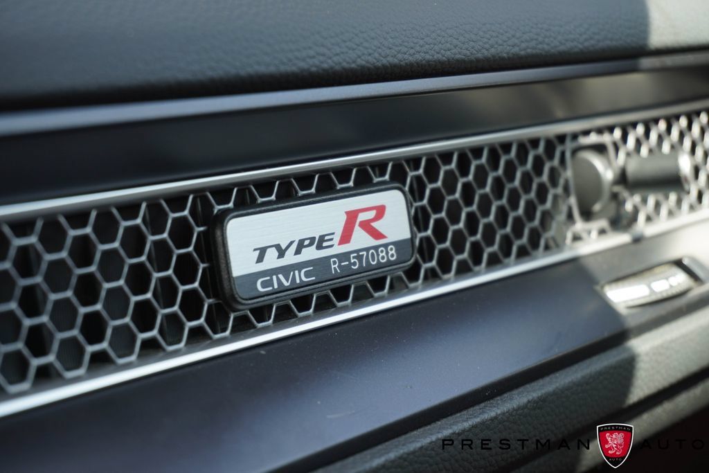 Used 2025 Honda Civic Type R image 10