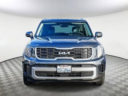 Certified 2023 Kia Telluride S w/ S Sunroof Package image 3