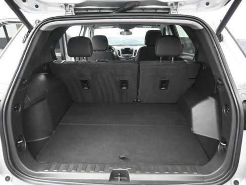 Used 2022 Chevrolet Equinox LT FWD image 31
