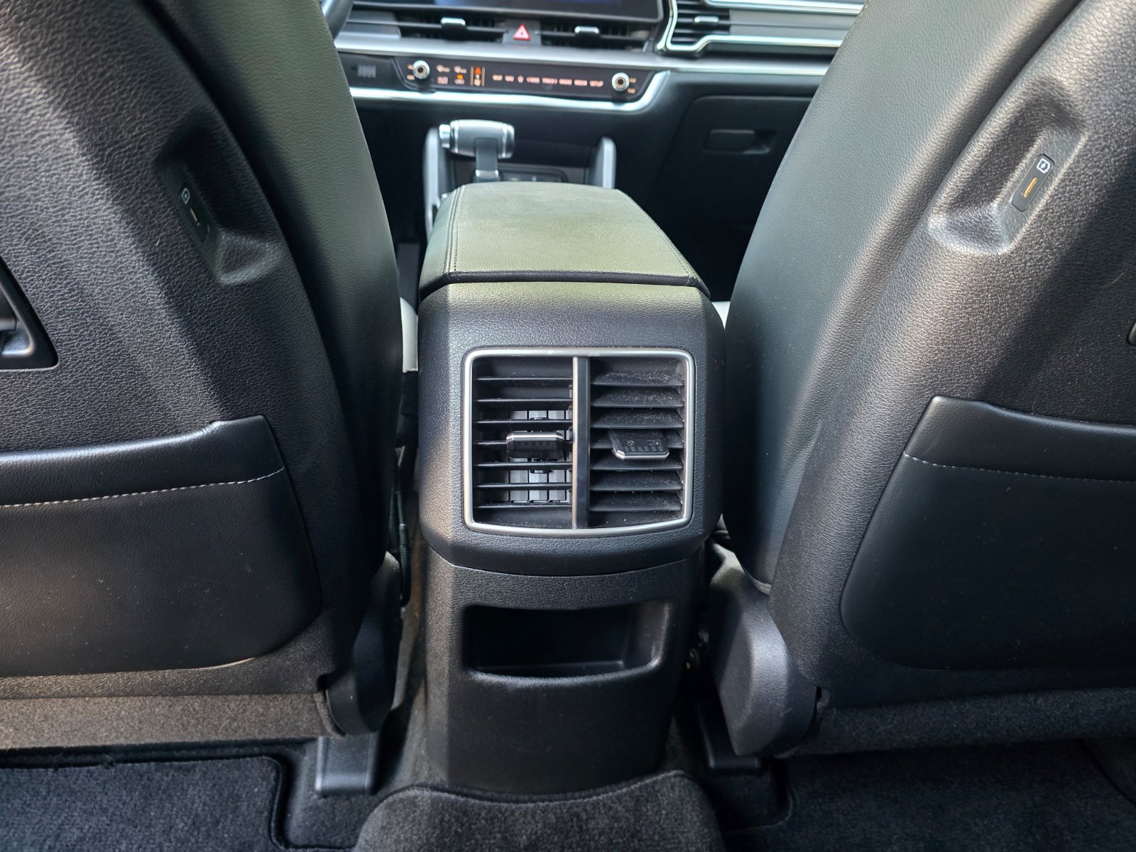 Used 2023 Kia Sportage EX FWD image 24