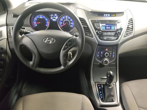 Used 2016 Hyundai Elantra SE FWD image 22