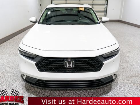 Used 2023 Honda Accord Touring image 7