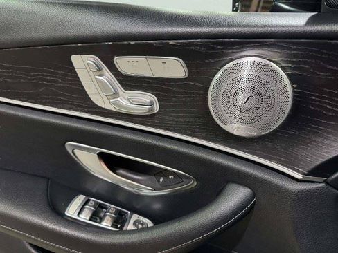 Used 2020 Mercedes-Benz E 450 4MATIC Sedan image 25