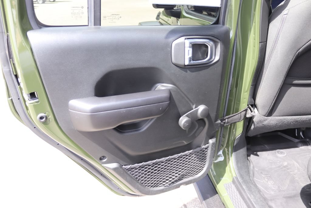 Used 2021 Jeep Wrangler Unlimited Sport AWD/4WD image 13