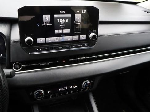 Used 2024 Mitsubishi Outlander SE image 32