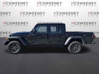 Used 2025 Jeep Gladiator Sport video 2