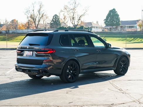 Certified 2025 BMW X7 M60i image 5