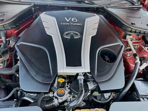 Used 2017 INFINITI Q60 Red Sport 400 RWD image 39