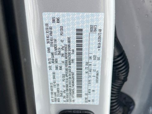 New 2025 Ford F150 Lightning Lariat image 31