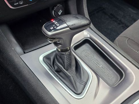 Used 2021 Dodge Charger SXT w/ Driver Convenience Group image 38