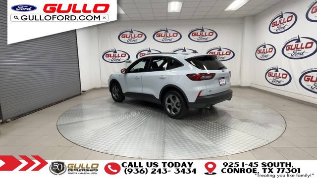 Certified 2025 Ford Escape ST-Line Select AWD/4WD image 6