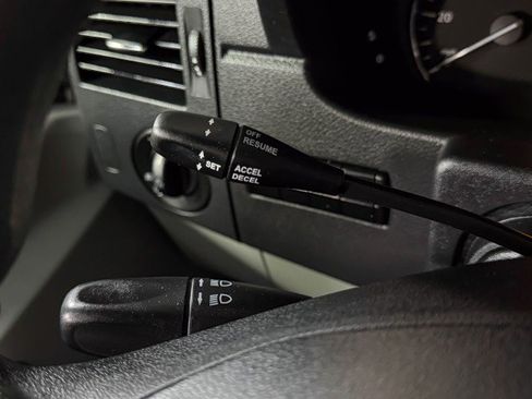 Used 2016 Mercedes-Benz Sprinter 2500 image 22