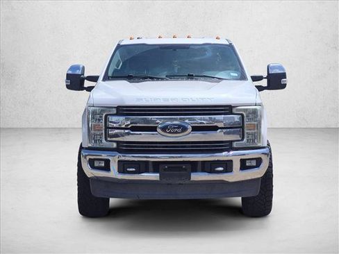 Used 2017 Ford F250 Lariat w/ Chrome Package AWD/4WD image 2