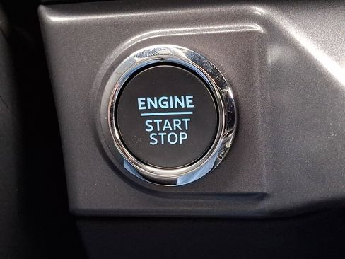 Certified 2025 Ford F150 XLT w/ Equipment Group 302A MID image 23