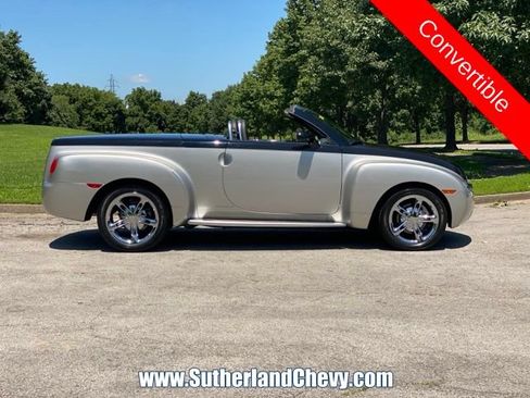 Used 2006 Chevrolet SSR w/ Preferred Equipment Group RWD image 8