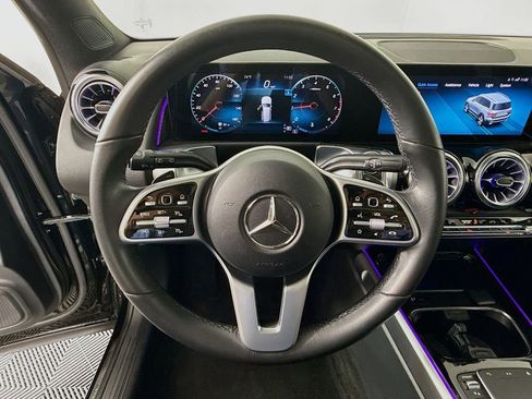 Used 2022 Mercedes-Benz GLB 250 image 11