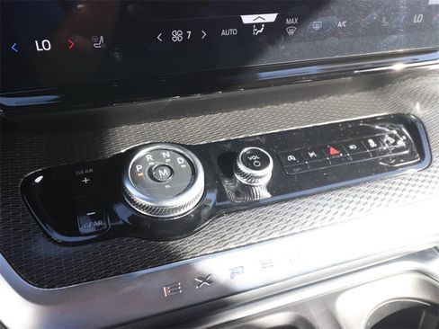 New 2026 Ford Expedition Max Platinum w/ Stealth Appearance Package image 21