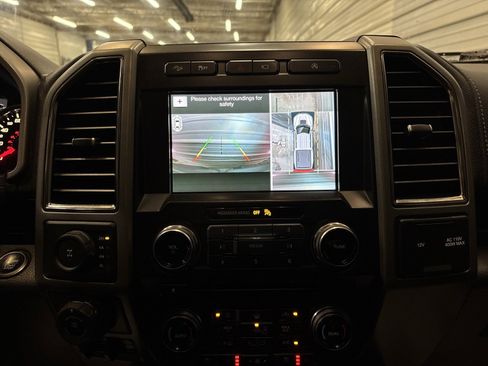 Used 2018 Ford F150 Raptor w/ Equipment Group 802A Luxury image 19