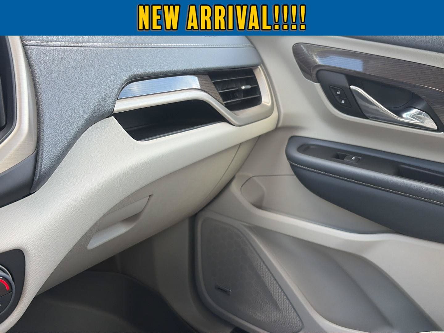 Used 2023 GMC Terrain Denali AWD/4WD image 25