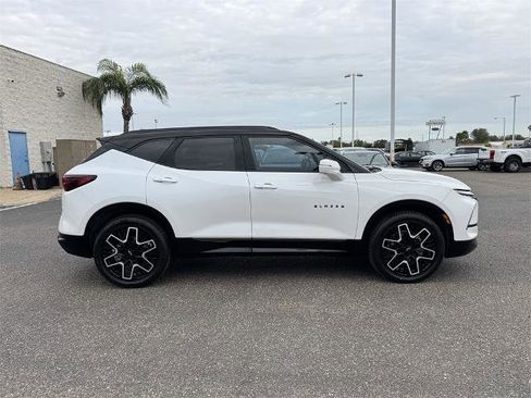 Used 2024 Chevrolet Blazer RS w/ Driver Confidence II Package image 2