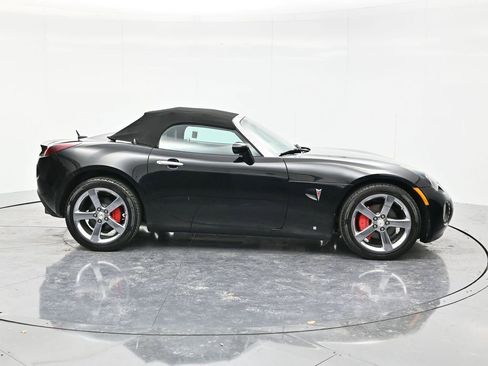 Used 2009 Pontiac Solstice GXP w/ Premium Package image 4
