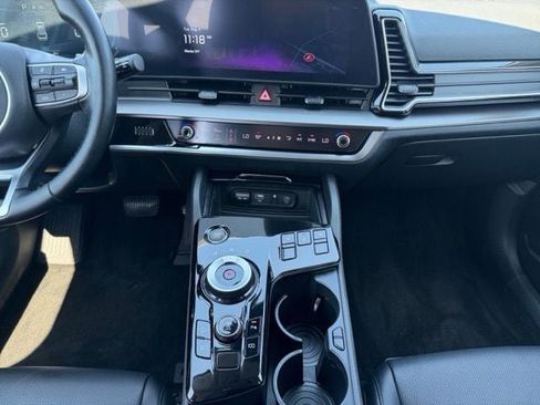 Certified 2023 Kia Sportage EX AWD/4WD image 9