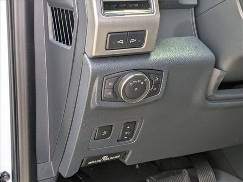 Used 2022 Ford F250 Platinum w/ Tremor Off-Road Package AWD/4WD image 11