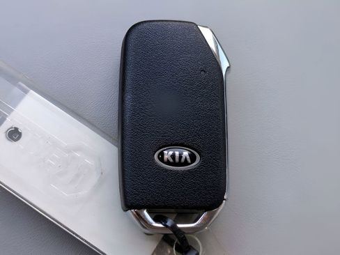 Used 2020 Kia Telluride EX w/ EX Premium Package image 31