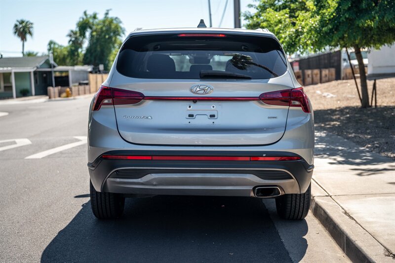 Used 2021 Hyundai Santa Fe SE AWD/4WD image 4