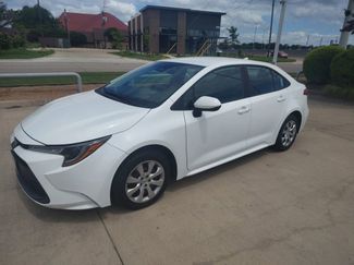 Used 2024 Toyota Corolla LE FWD video 1