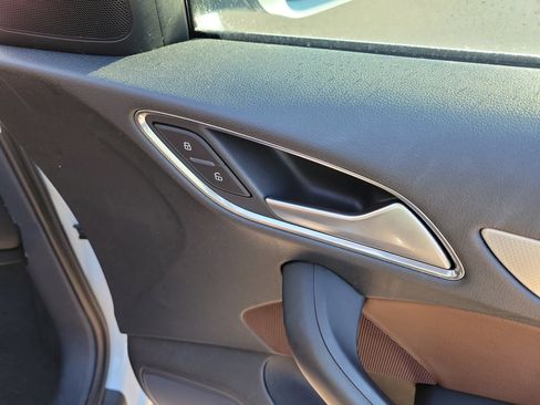 Used 2018 Audi Q3 2.0T Premium Plus w/ Premium Plus Package image 11