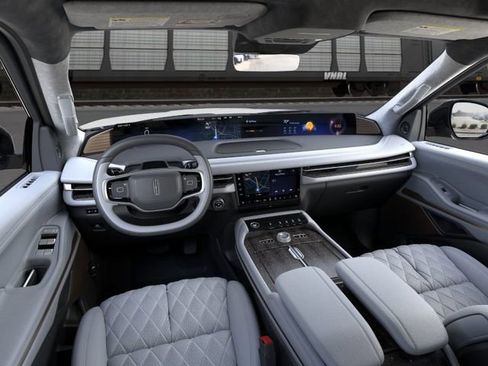 New 2026 Lincoln Navigator Black Label w/ Black Label Special Edition AWD/4WD image 10