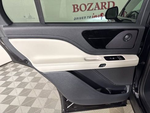 New 2025 Lincoln Aviator Reserve w/ Jet Appearance Package image 18