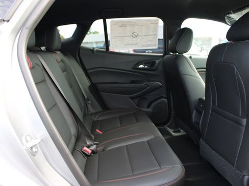 New 2026 Chevrolet Trax RS w/ Driver Confidence Package FWD image 32