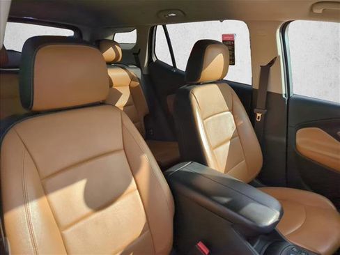 Used 2020 GMC Terrain SLT w/ Preferred Package image 27