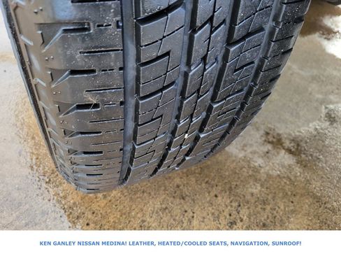 Used 2024 Ford Expedition Limited image 19