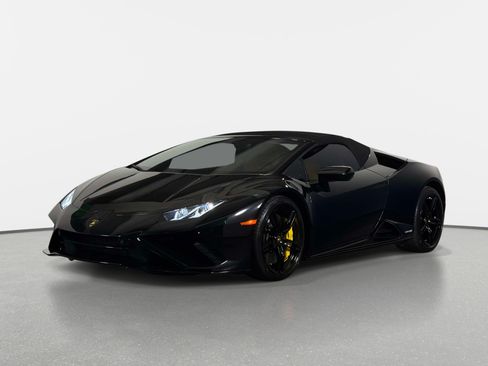 Used 2023 Lamborghini Huracan EVO RWD image 18