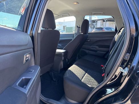 Used 2025 Mitsubishi Outlander Sport SE image 15