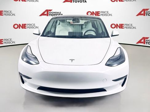 Used 2023 Tesla Model 3 Standard Range image 2