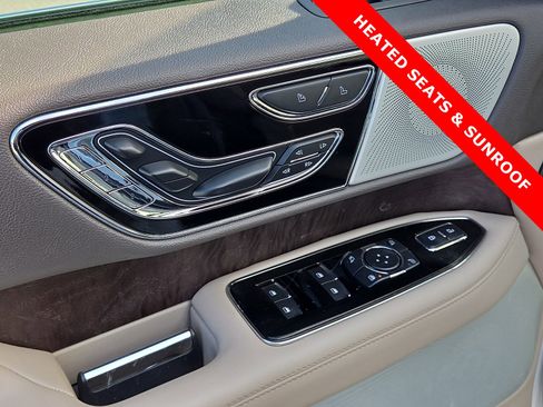 Used 2022 Lincoln Navigator Reserve image 15